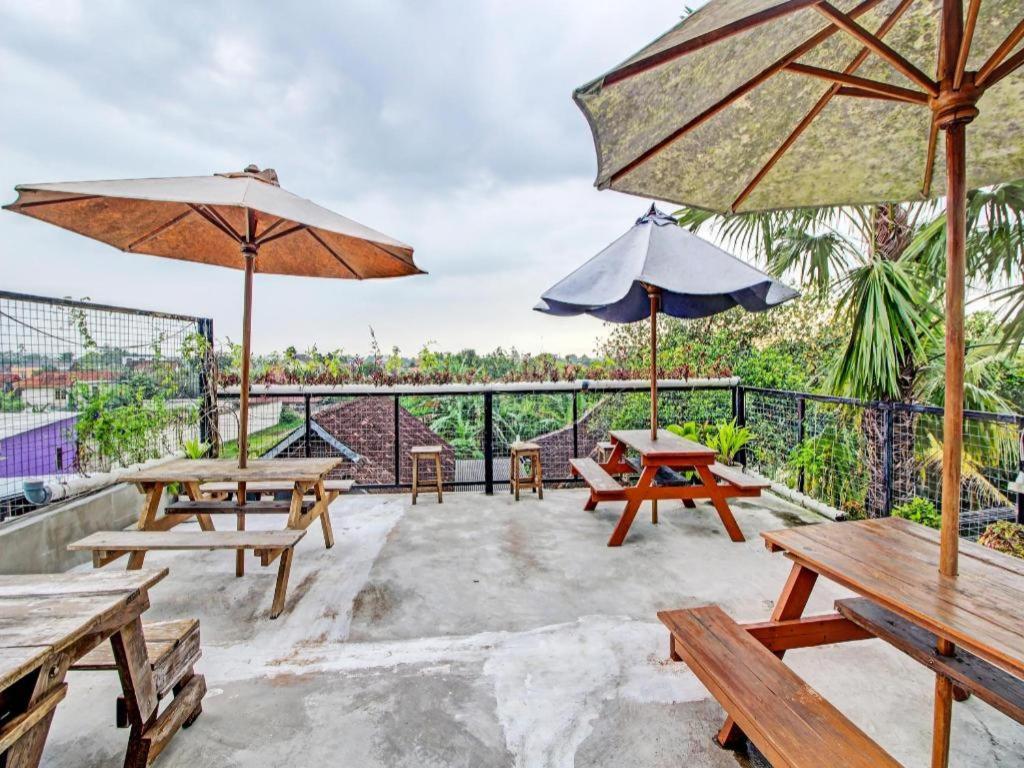 Oyo 92256 Sentosa Residence Yogyakarta Luaran gambar
